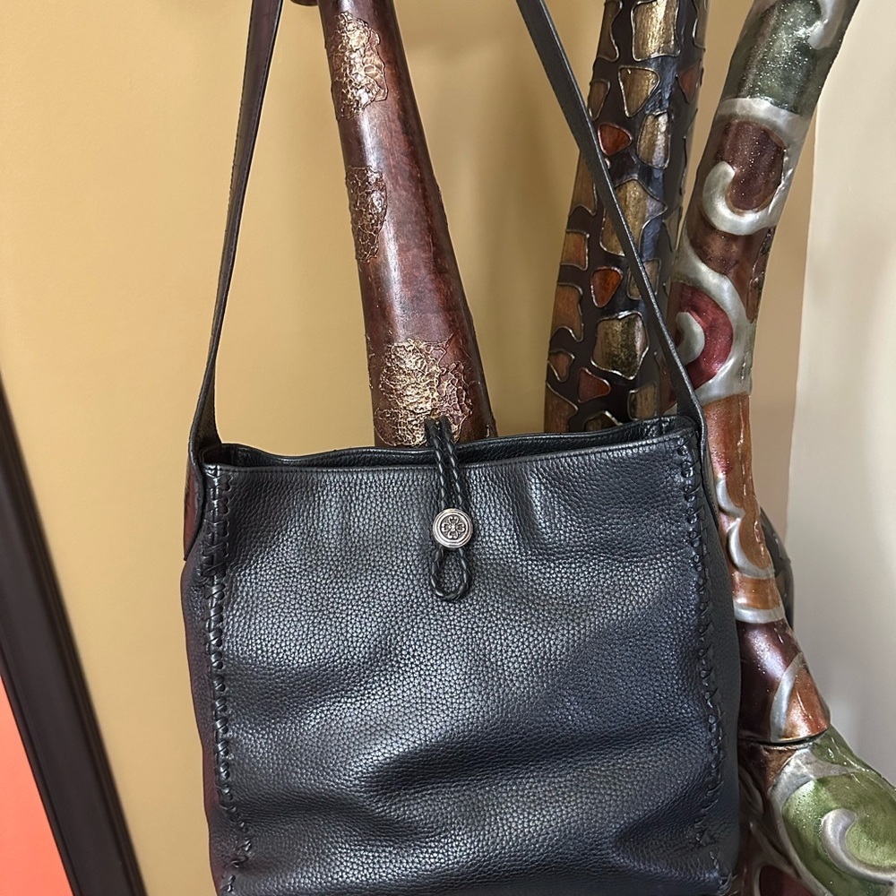COPY - Vintage Brighton classic shoulder bag in black pebbled leather.